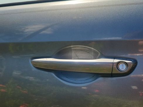 Used 2017 Hyundai Elantra SE FWD image 6