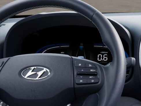 New 2026 Hyundai Venue SEL FWD image 14