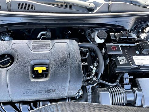 Used 2019 Kia Forte LXS FWD image 28