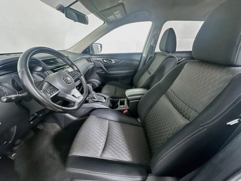 Used 2017 Nissan Rogue SV FWD image 13