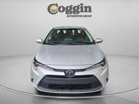 Used 2024 Toyota Corolla LE image 5