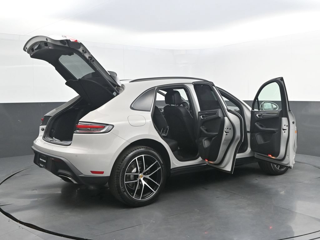 New 2026 Porsche Macan AWD/4WD image 44