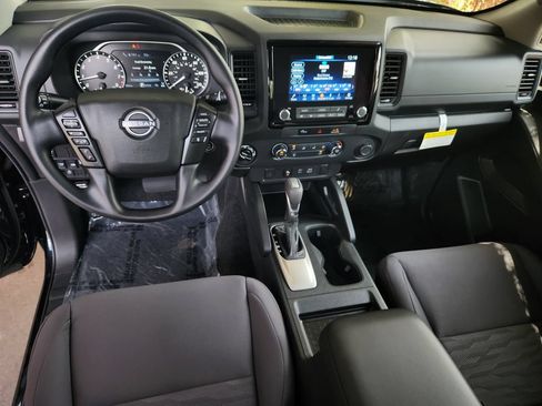 Used 2024 Nissan Frontier S w/ Technology Package AWD/4WD image 17
