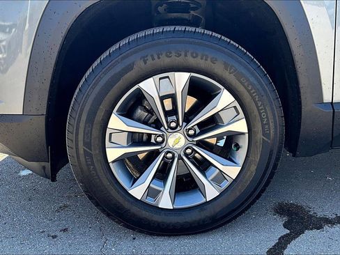 Used 2025 Chevrolet Equinox LT image 9