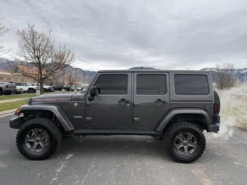 Used 2017 Jeep Wrangler Unlimited Rubicon image 1