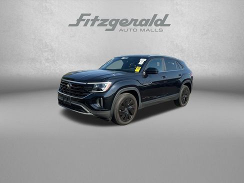Used 2024 Volkswagen Atlas Cross Sport SE AWD/4WD image 3