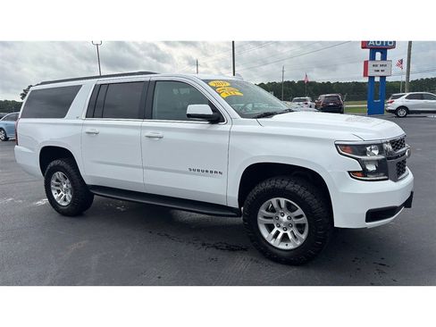 Used 2019 Chevrolet Suburban LT image 8