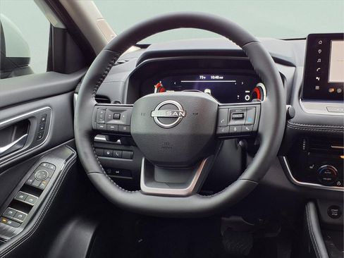 New 2026 Nissan Rogue Platinum image 14