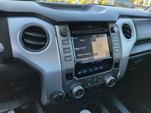 Used 2018 Toyota Tundra Limited w/ Limited Premium Package AWD/4WD image 16