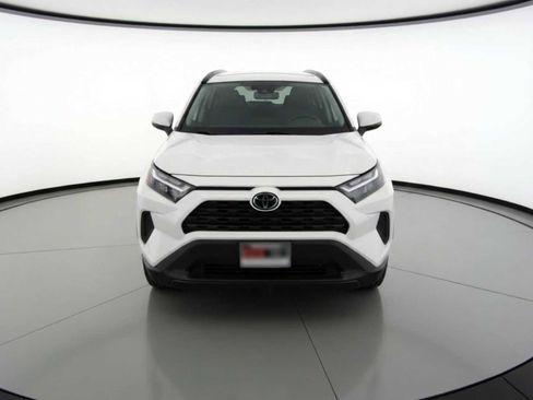 Used 2024 Toyota RAV4 XLE image 2