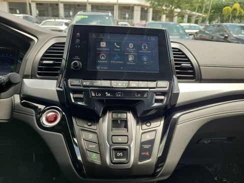 Used 2024 Honda Odyssey Touring image 19