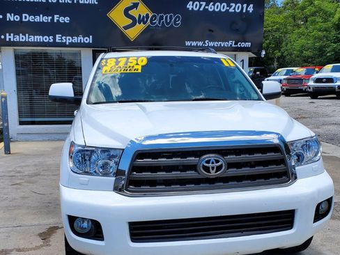 Used 2011 Toyota Sequoia SR5 w/ Premium Pkg RWD image 4