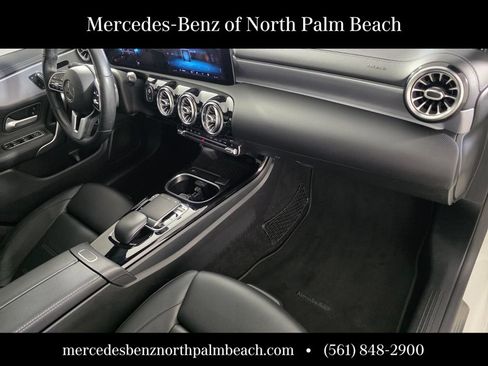 Used 2020 Mercedes-Benz CLA 250 image 28