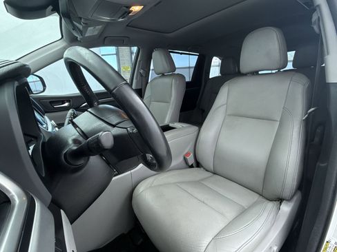 Used 2018 Toyota Highlander Limited image 10