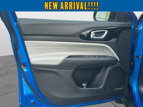 Used 2023 Jeep Compass Limited AWD/4WD image 14