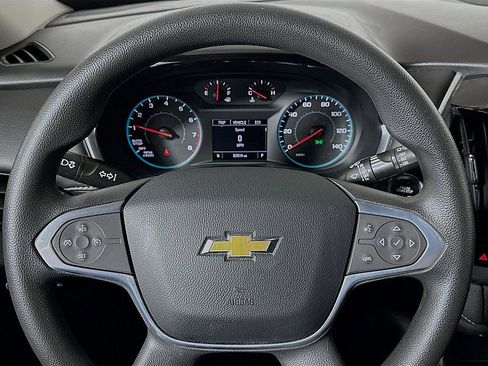 Used 2021 Chevrolet Traverse LS FWD image 12
