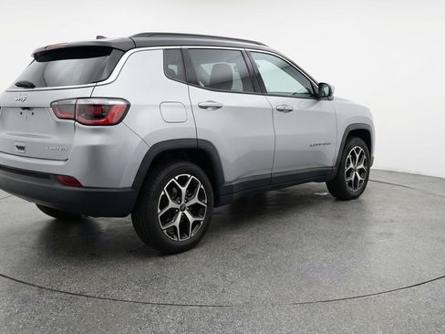 Used 2025 Jeep Compass Limited AWD/4WD image 9