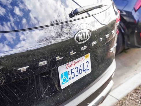 Used 2020 Kia Telluride SX w/ Towing Package image 9