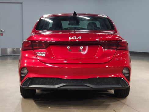 Used 2023 Kia Forte LXS image 6