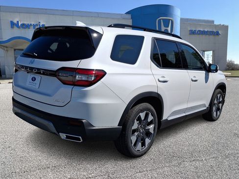 New 2026 Honda Pilot Elite image 4