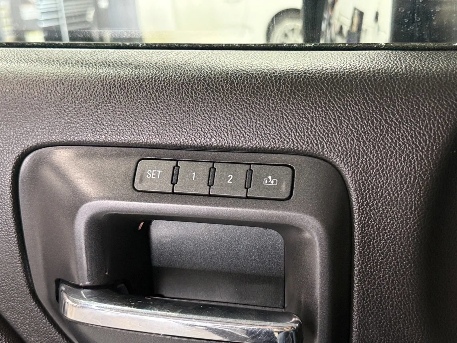Used 2018 GMC Sierra 2500 Denali w/ Snow Plow Prep Package AWD/4WD image 25
