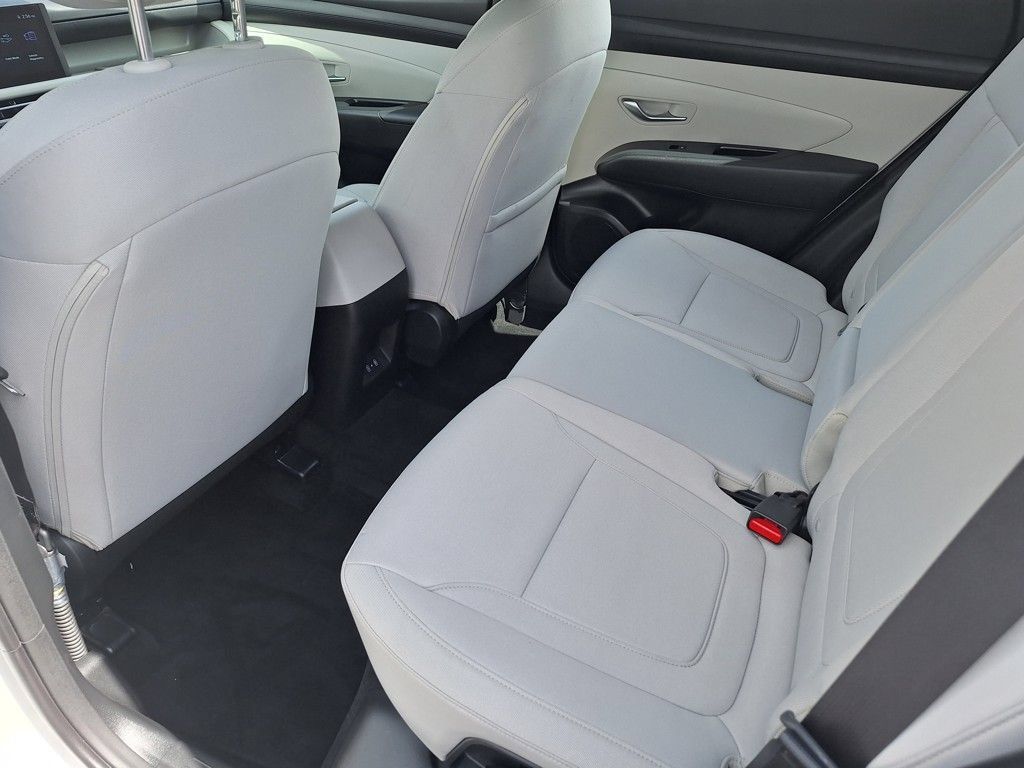New 2025 Hyundai Tucson SE AWD/4WD image 12