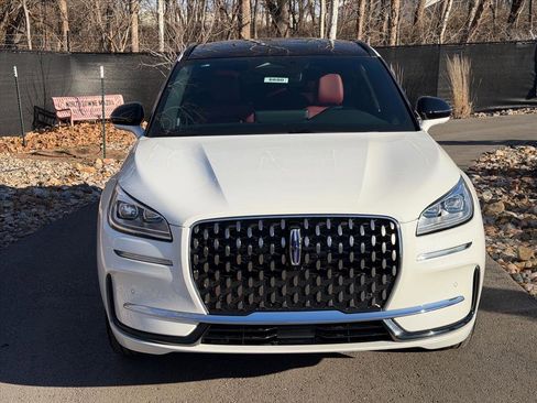 New 2026 Lincoln Corsair Grand Touring image 8