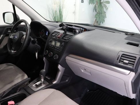 Used 2014 Subaru Forester 2.5i Limited w/ Popular Package #1 AWD/4WD image 10