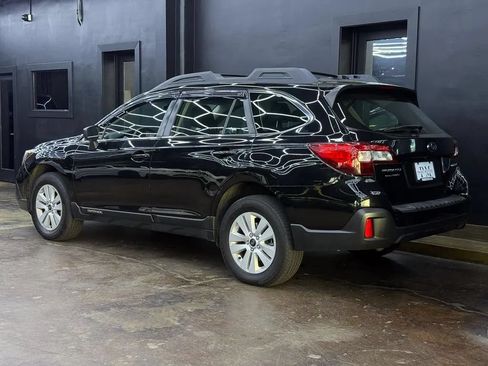 Used 2018 Subaru Outback 2.5i AWD/4WD image 8