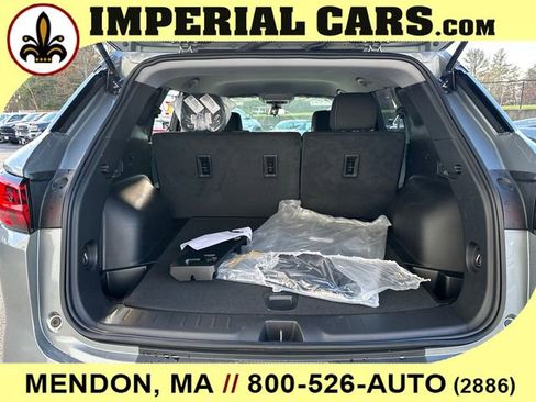 New 2025 Chevrolet Blazer LT w/ Midnight/Sport Edition image 13