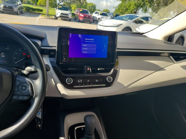 Used 2025 Toyota Corolla LE FWD image 18