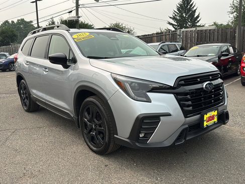 Used 2025 Subaru Ascent Bronze Edition w/ Onyx Package AWD/4WD image 4
