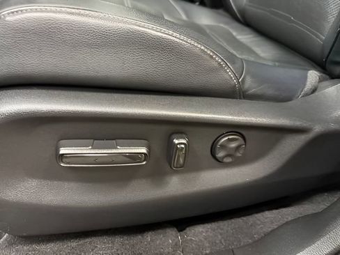 Used 2019 Honda CR-V Touring image 33