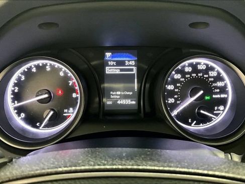 Used 2024 Toyota Camry SE image 13