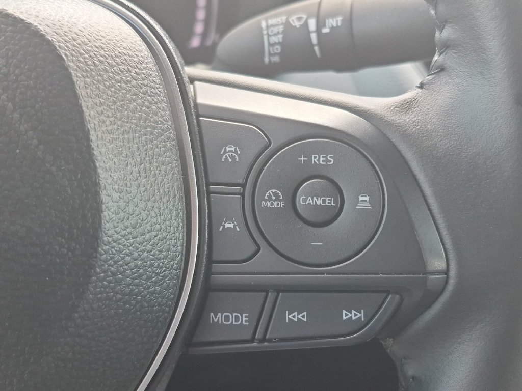 Used 2026 Toyota Corolla SE FWD image 24