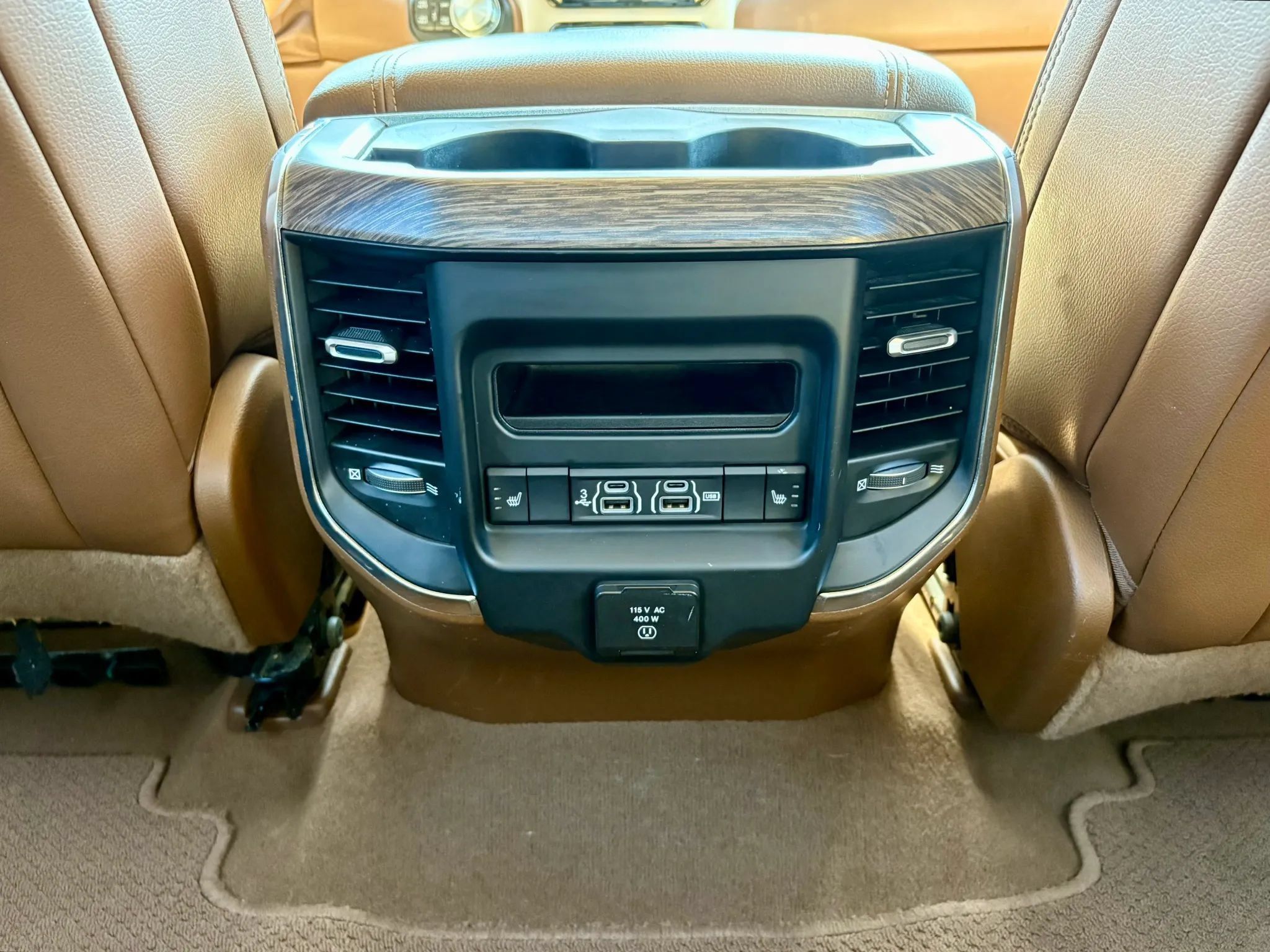 Used 2019 RAM 1500 Laramie AWD/4WD image 19