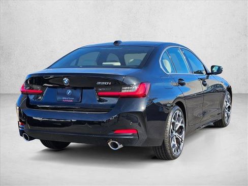 New 2026 BMW 330i Sedan w/ Premium Package image 2