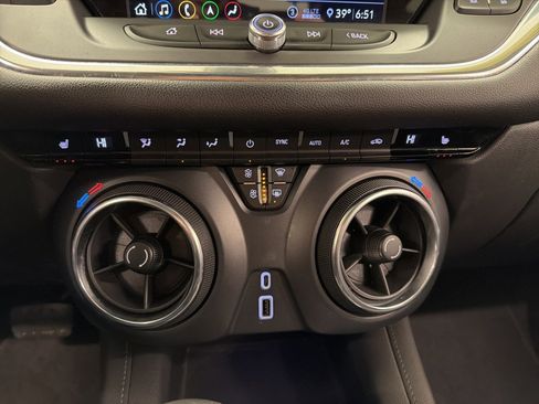 Used 2020 Chevrolet Blazer LT w/ Sound & Technology Package image 19