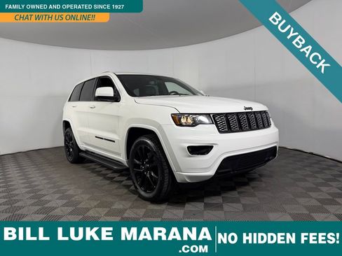 Used 2022 Jeep Grand Cherokee Laredo X AWD/4WD image 1