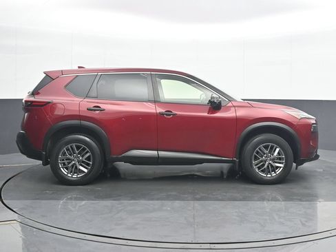 Used 2021 Nissan Rogue S AWD/4WD image 7