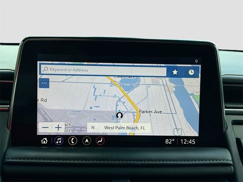 Used 2021 Chevrolet Suburban Premier w/ Premium Package image 14