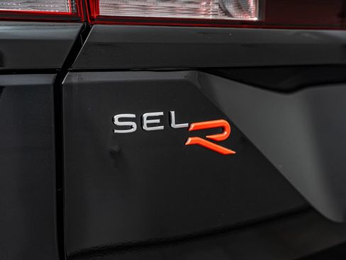 Used 2024 Volkswagen Atlas SEL Premium R-Line AWD/4WD image 17