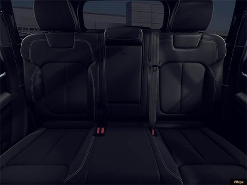 New 2026 Jeep Grand Cherokee Altitude image 15