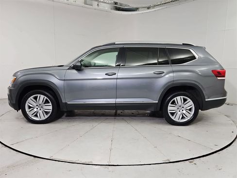 Used 2019 Volkswagen Atlas SEL Premium image 3