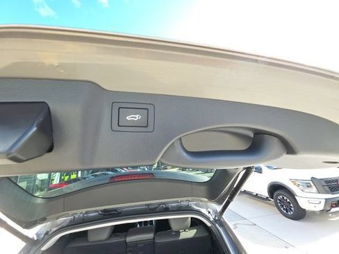 Used 2017 Hyundai Santa Fe Sport FWD image 27