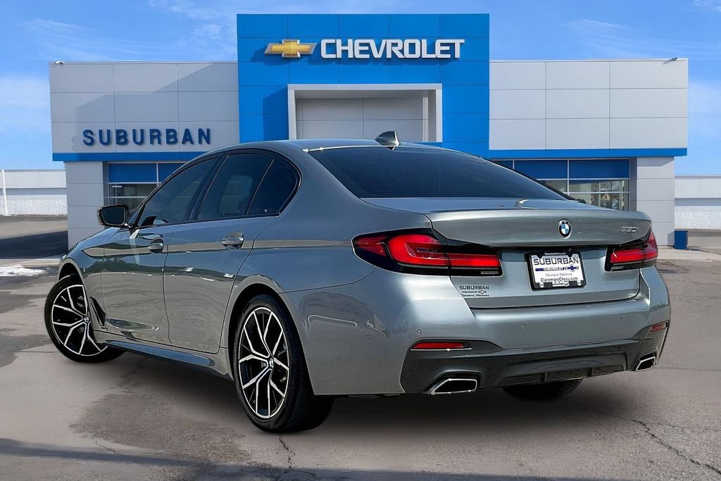 Used 2023 BMW 530i w/ M Sport Package RWD image 3