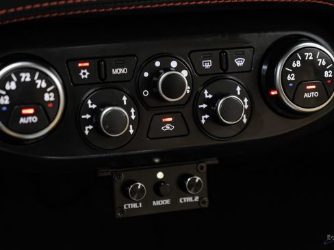 Used 2014 Ferrari 458 Italia Coupe RWD image 81