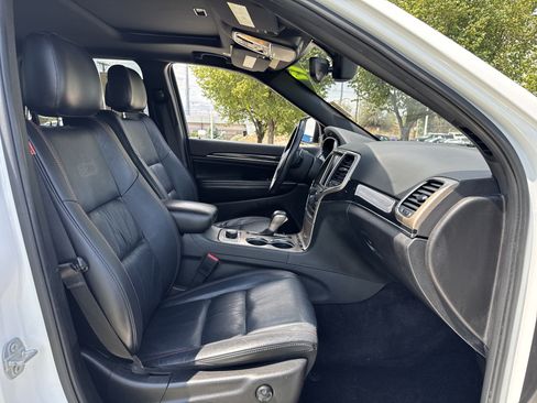 Used 2017 Jeep Grand Cherokee Limited 75th Anniversary AWD/4WD image 21