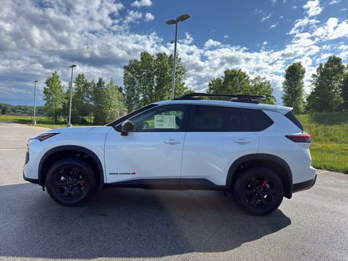 New 2026 Nissan Rogue SV AWD/4WD image 6