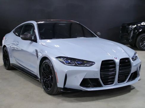 Used 2021 BMW M4 Competition w/ M Carbon Exterior Package image 2